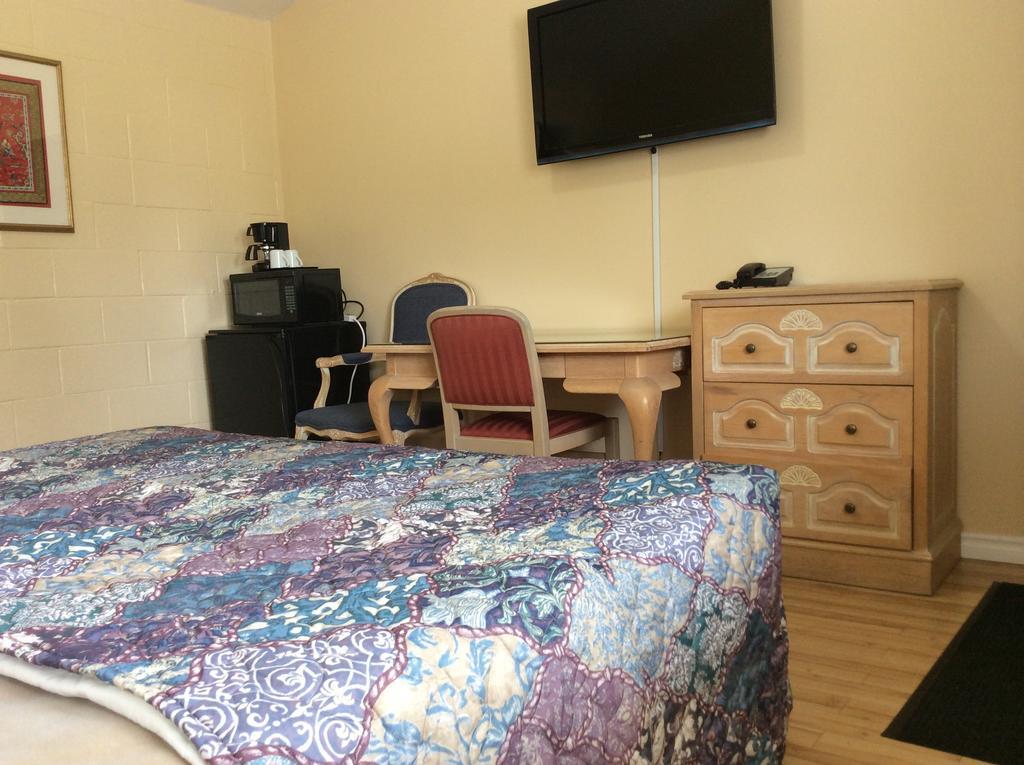 Long Sault Lion Motel חדר תמונה
