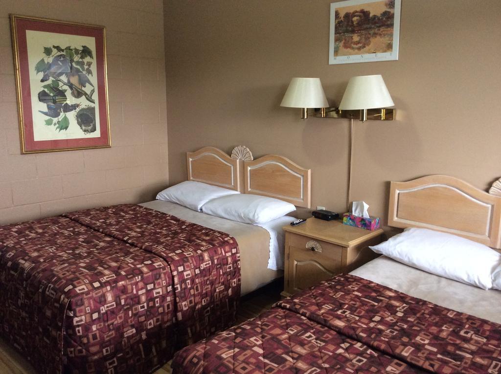 Long Sault Lion Motel מראה חיצוני תמונה