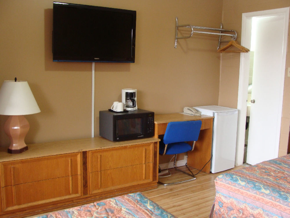Long Sault Lion Motel מראה חיצוני תמונה