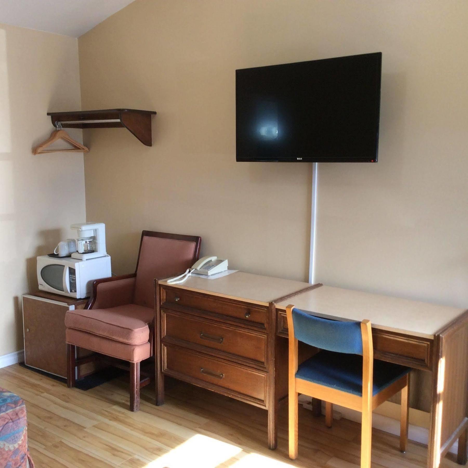 Long Sault Lion Motel מראה חיצוני תמונה